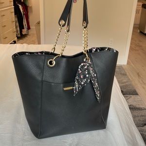 large steve madden tote